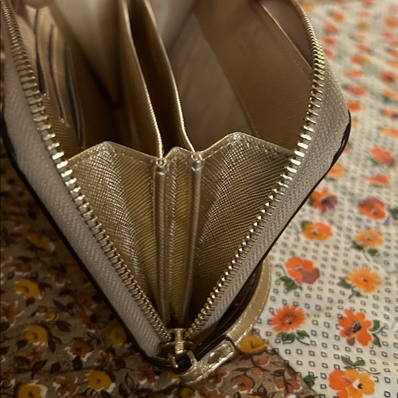 Kate Spade Metallic Gold Wallet/Clutch - Picture 9 of 15